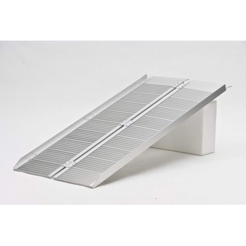 Пандус складной 2-х секционный Мега-Оптим MR607-210(см) Пандус складной 2-х секционный Мега-Оптим MR607-210(см)