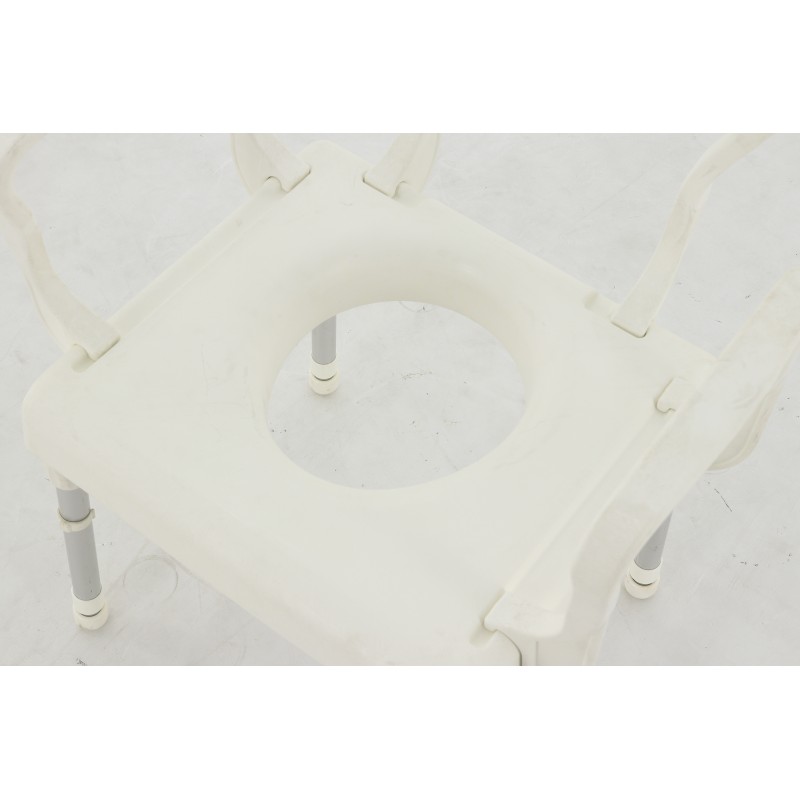 Лот 15 Душевой табурет Лион