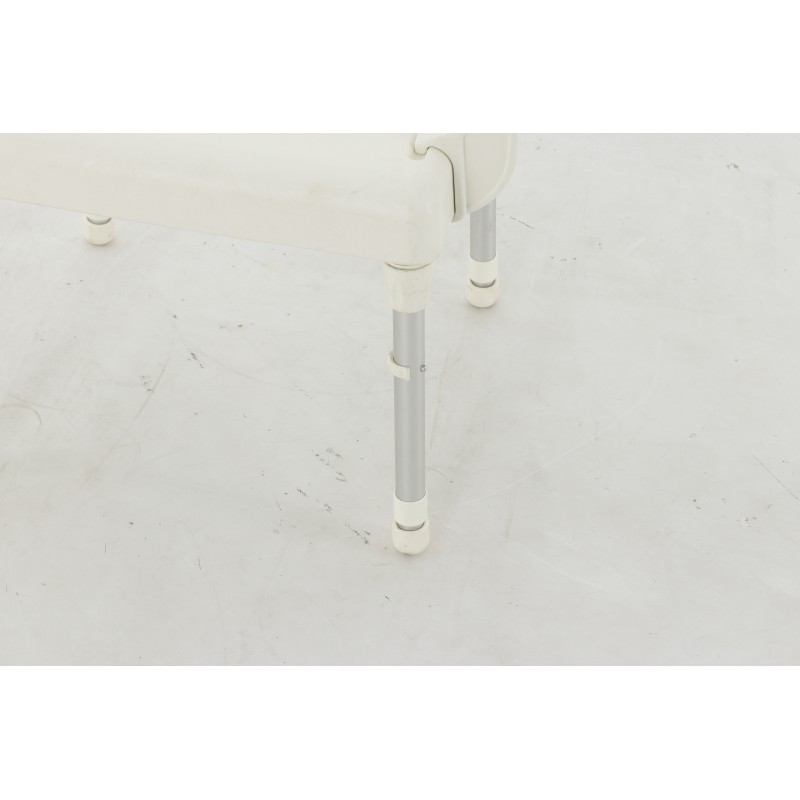 Лот 15 Душевой табурет Лион