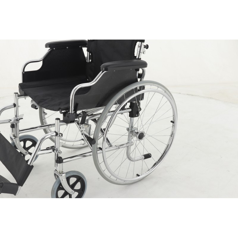 Лот 27 Кресло-коляска механическая FS909