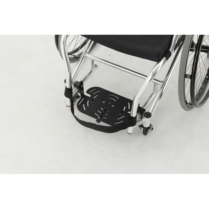 Лот 32 кресло-коляска FS756LQ