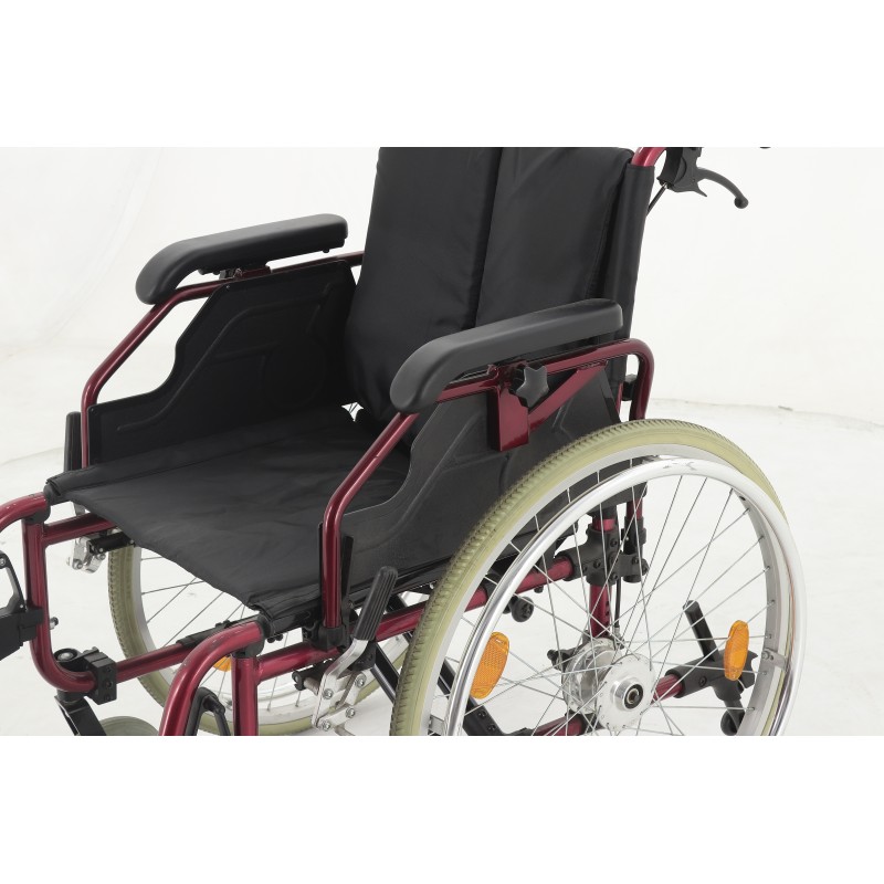 Лот 46 кресло-коляска FS-955L