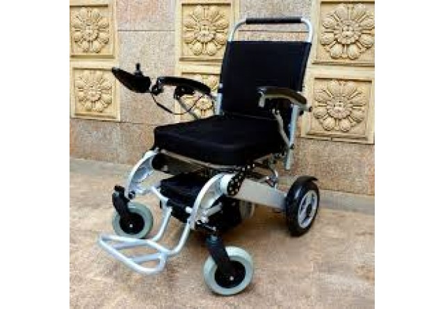 Кресло-коляска инвалидная, электрическая, складная Titan LY-EB103-920